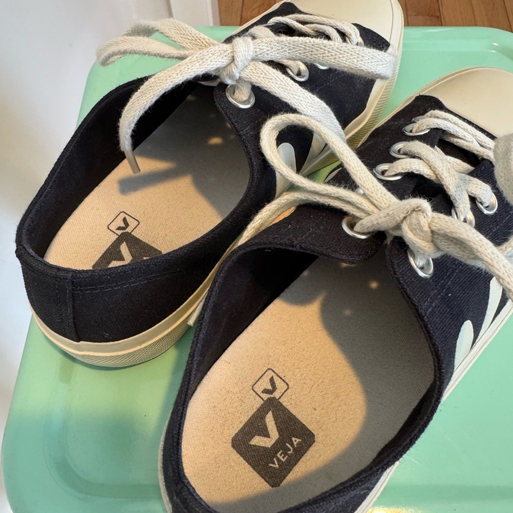 Veja Black and White Sneakers - Picture 2 of 5